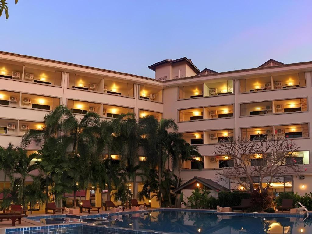 The Zen Hotel Pattaya Exterior photo