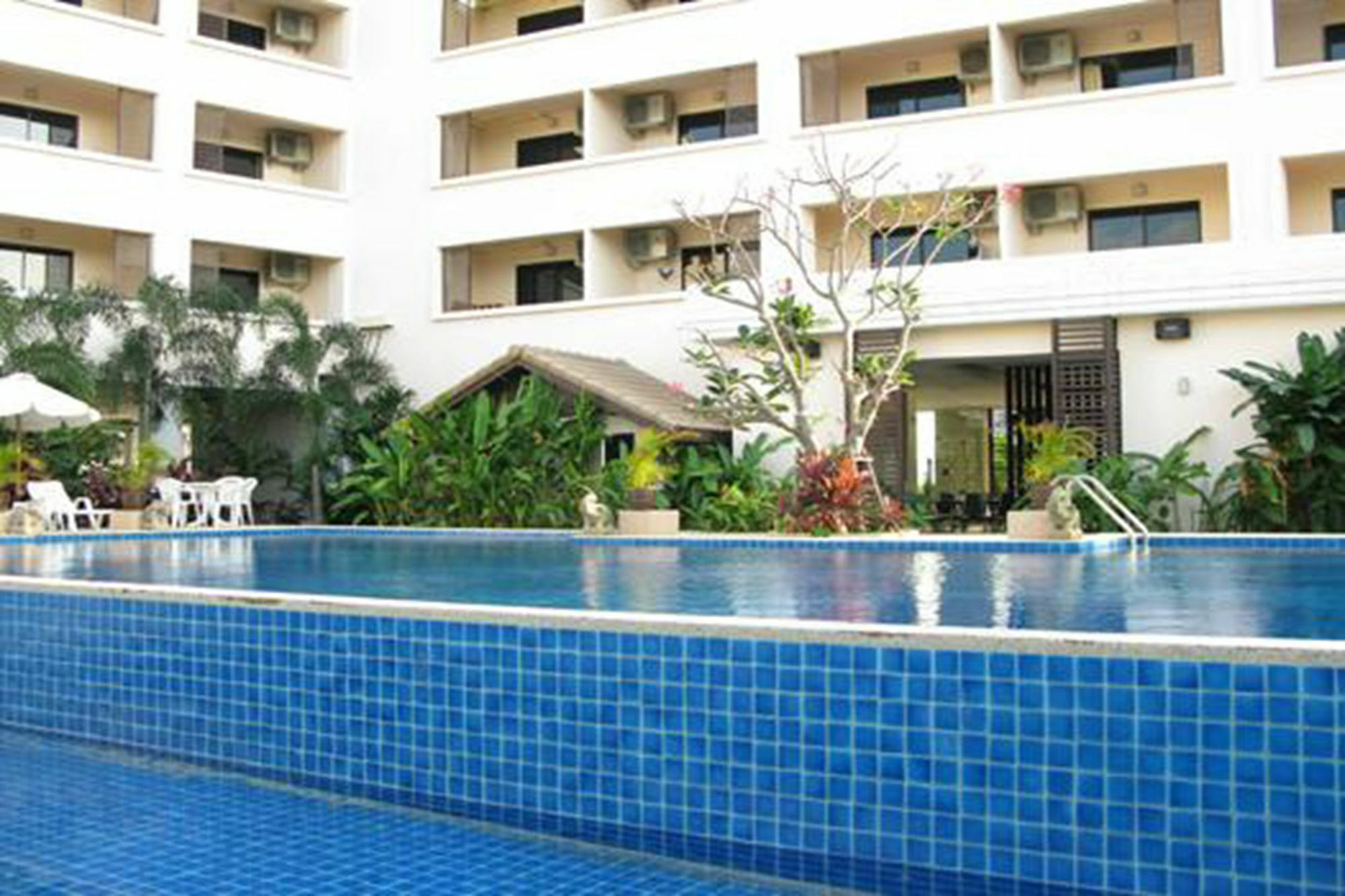 The Zen Hotel Pattaya Exterior photo